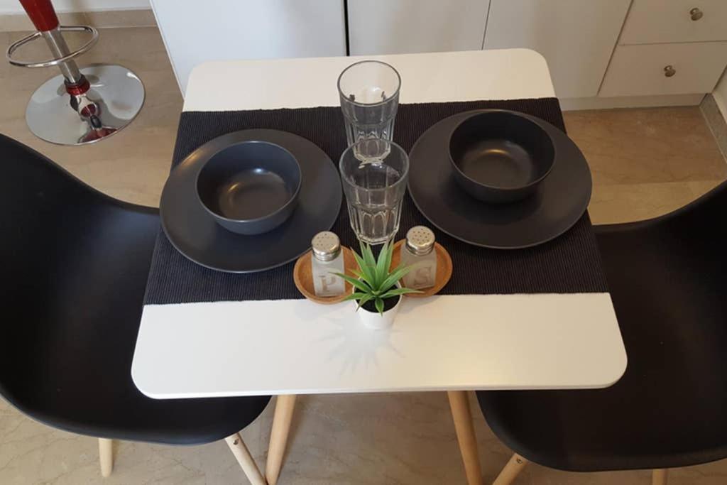 לריסה Apartment In The Heart Of The City 5 מראה חיצוני תמונה