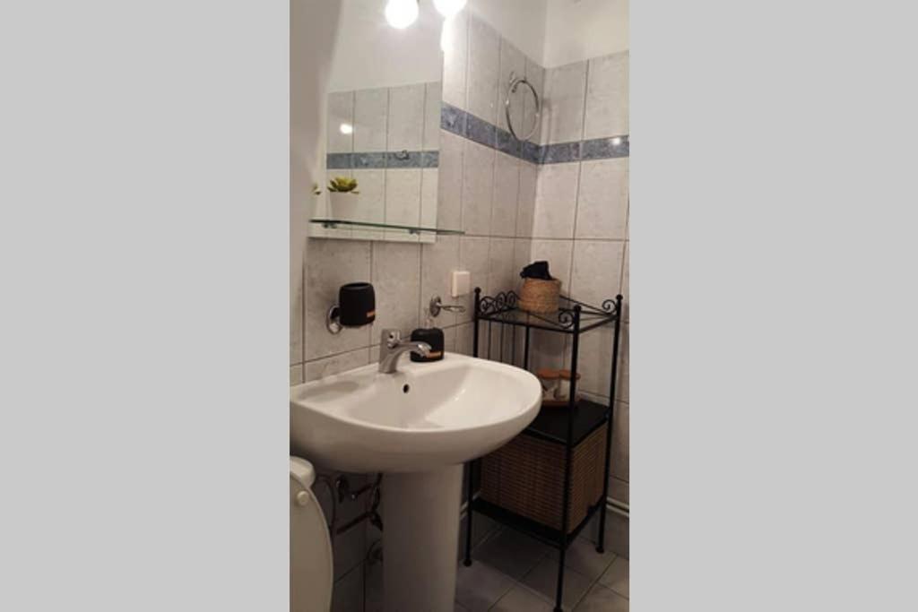 לריסה Apartment In The Heart Of The City 5 מראה חיצוני תמונה